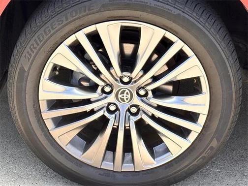 2024 Toyota Venza XLE