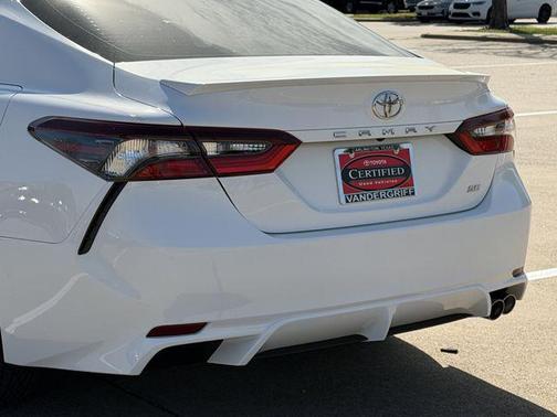 Ice Cap 2023 Toyota Camry SE