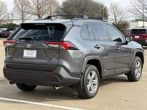 2025 Toyota RAV4 Hybrid LE