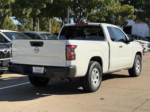 2024 Nissan Frontier S