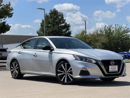 2021 Nissan Altima SR FWD