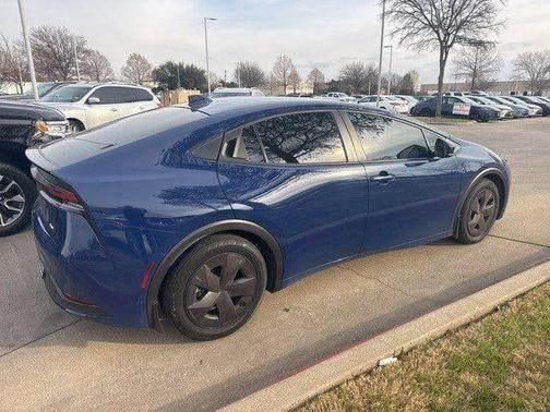 2025 Toyota Prius LE