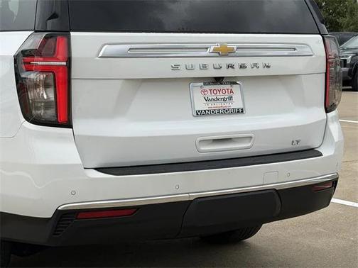 2023 Chevrolet Suburban LT