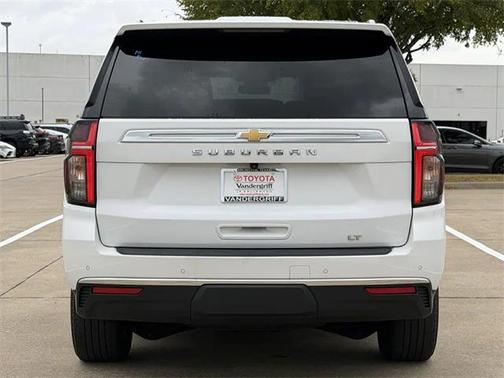 2023 Chevrolet Suburban LT