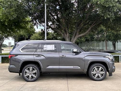 2024 Toyota Sequoia Base