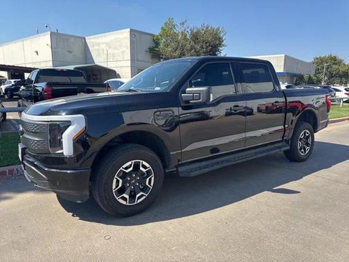 2023 Ford F-150 Lightning XLT