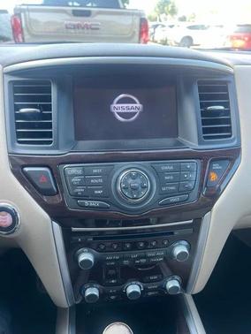 2015 Nissan Pathfinder SL