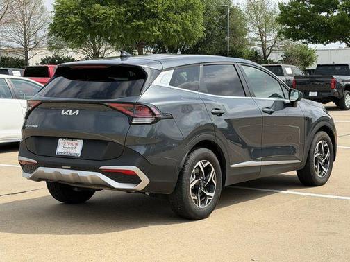 2024 Kia Sportage LX