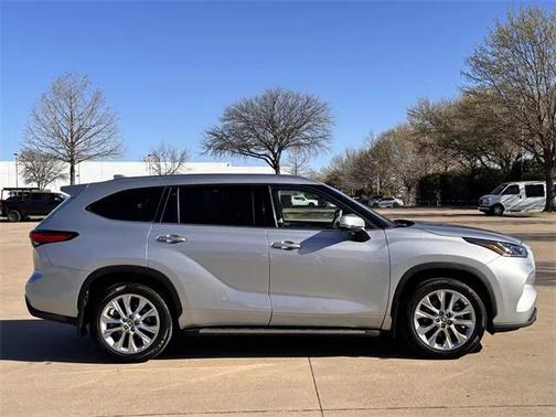 2022 Toyota Highlander Limited