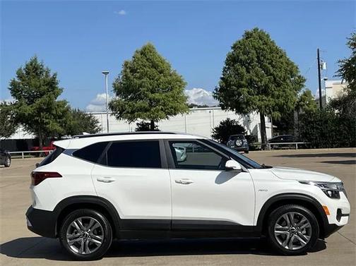 2023 Kia Seltos S