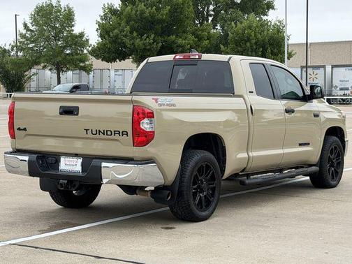 Quicksand 2020 Toyota Tundra SR5