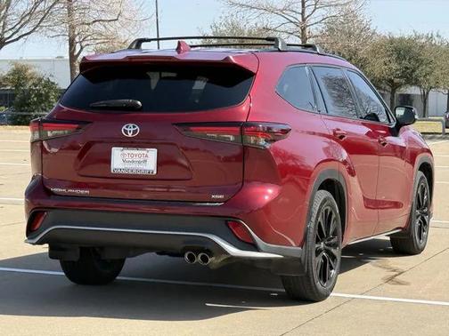 2024 Toyota Highlander XSE