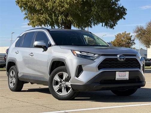 2024 Toyota RAV4 Hybrid XLE