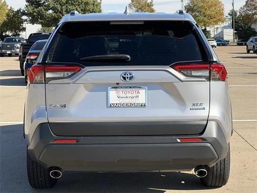 2024 Toyota RAV4 Hybrid XLE