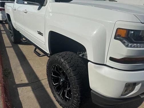 2018 Chevrolet Silverado 1500 2LT