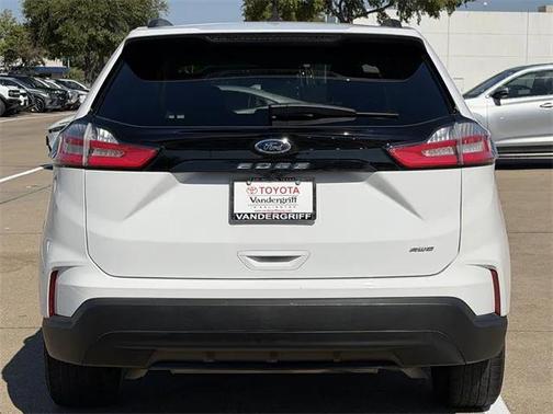 2022 Ford Edge SE