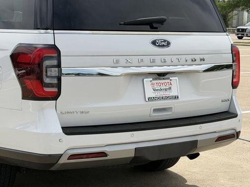 Oxford White 2022 Ford Expedition Max Limited