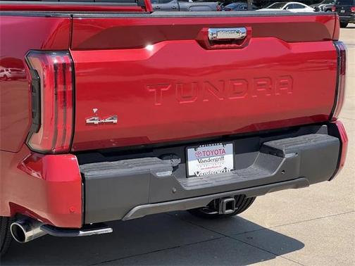 2023 Toyota Tundra Hybrid Capstone