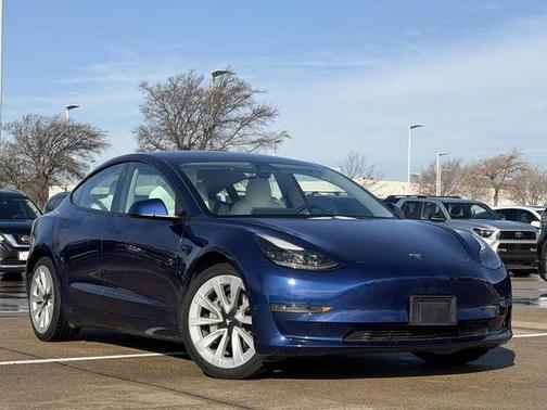2022 Tesla Model 3 Standard Range