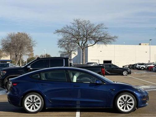 2022 Tesla Model 3 Standard Range