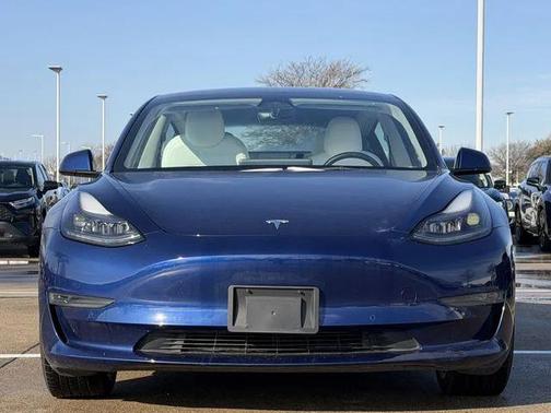 2022 Tesla Model 3 Standard Range