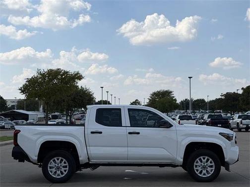 2025 Toyota Tacoma SR