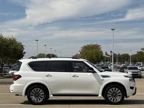 2022 Nissan Armada SL 2WD