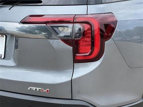 2021 GMC Acadia AWD AT4