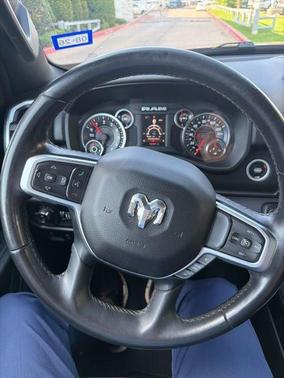 Delmonico Red Pearlcoat 2019 RAM 1500 Big Horn