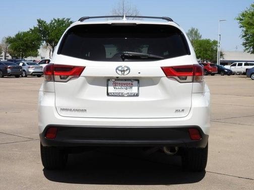 2019 Toyota Highlander XLE