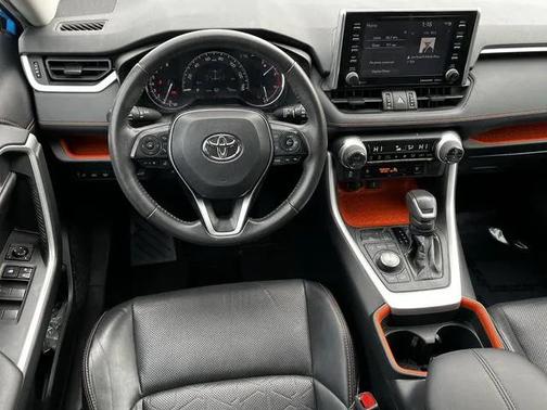 2020 Toyota RAV4 Adventure