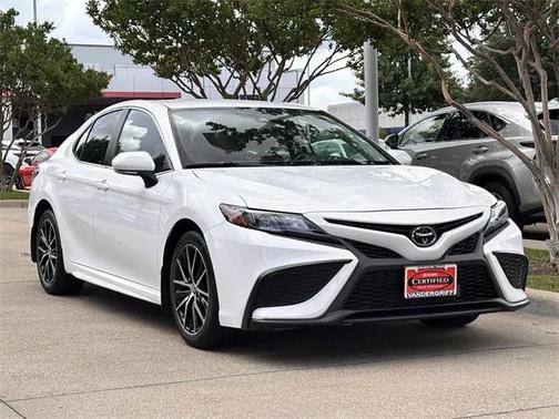2024 Toyota Camry SE