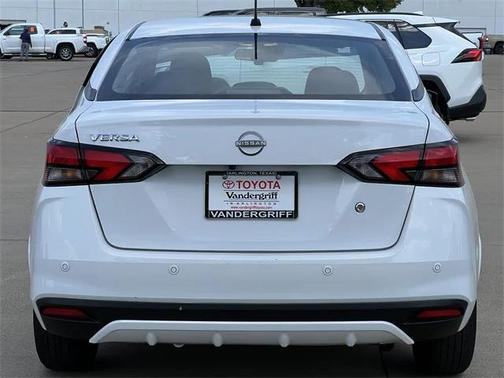 2024 Nissan Versa 1.6 S