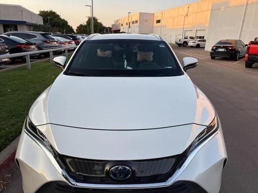 2022 Toyota Venza XLE