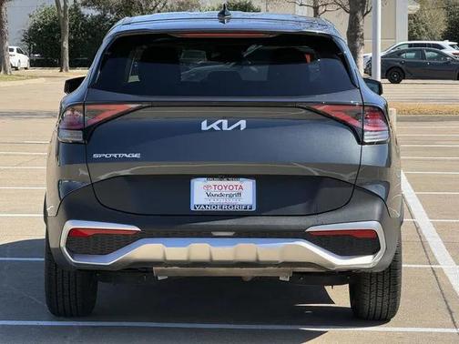 2024 Kia Sportage LX