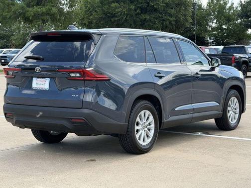 Cloud 2025 Toyota Grand Highlander XLE