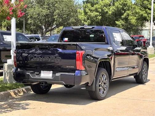 2025 Toyota Tundra Hybrid Platinum