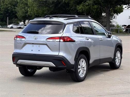 2025 Toyota Corolla Cross LE