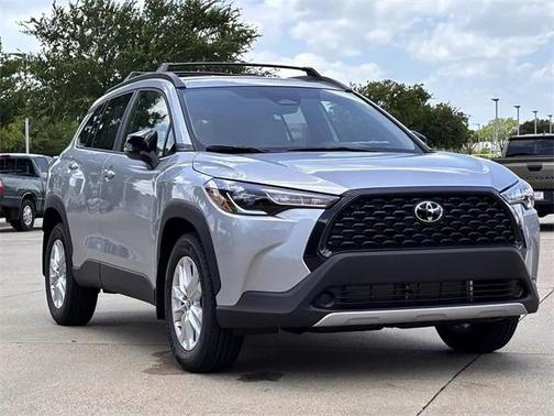 2025 Toyota Corolla Cross LE