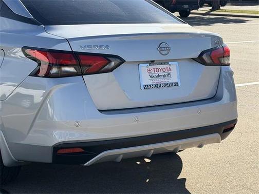 2024 Nissan Versa 1.6 SV