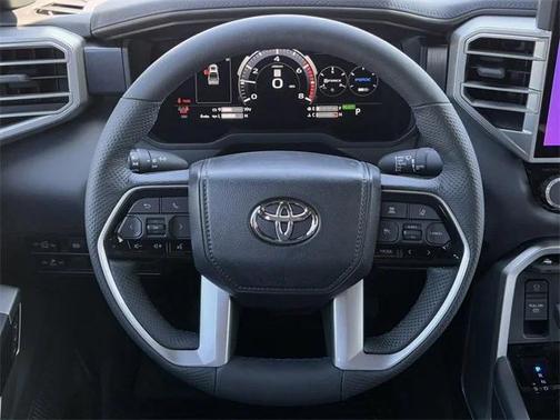 2025 Toyota Tundra Hybrid Platinum