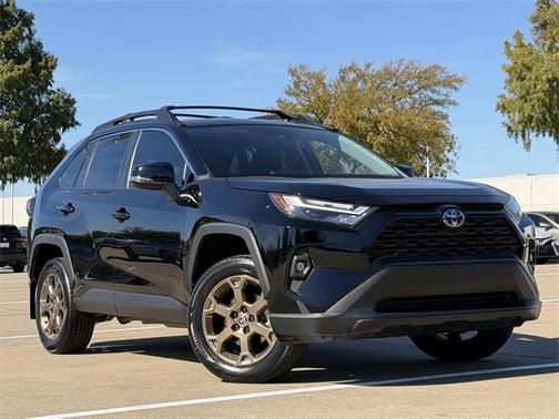 2024 Toyota RAV4 Hybrid SE