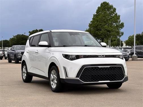 2024 Kia Soul LX