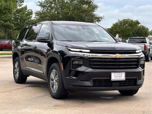 2024 Chevrolet Traverse LS