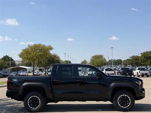 2024 Toyota Tacoma TRD Off-Road