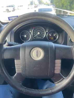 2006 Lincoln Mark LT Base