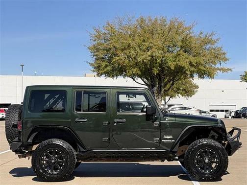 2011 Jeep Wrangler Unlimited Sahara