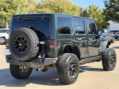 2011 Jeep Wrangler Unlimited Sahara