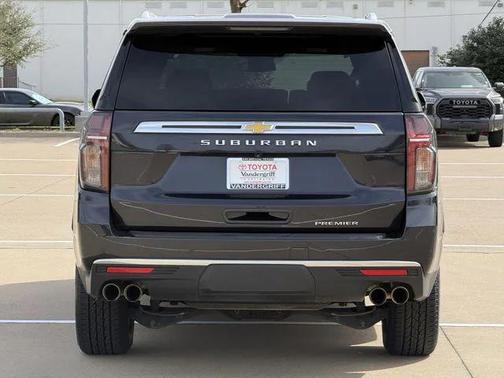 2023 Chevrolet Suburban Premier