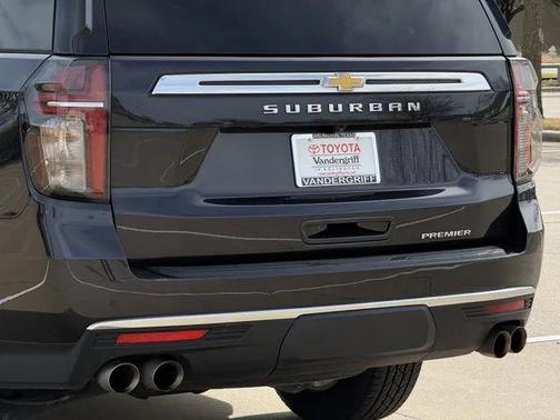 2023 Chevrolet Suburban Premier